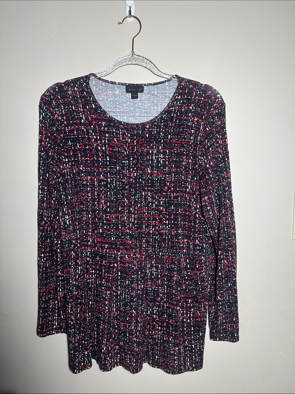 J Jill Wearever Medium Black Red Printed Long Sleeved Top